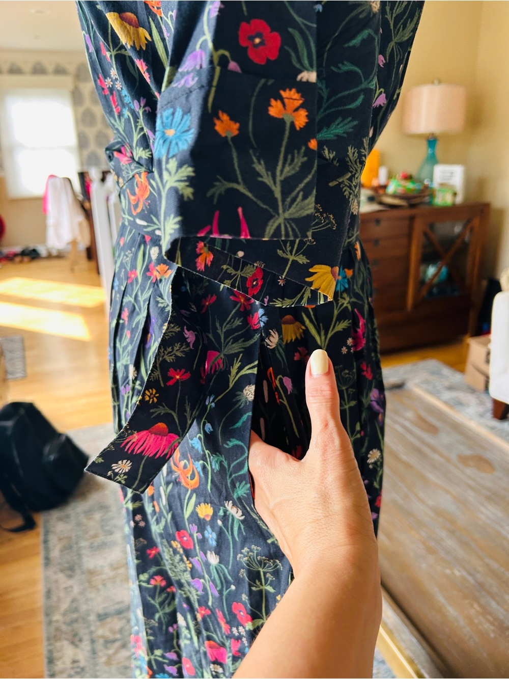 NWT Mixed by Nasrin Black Floral Belted Midi Shirt Dress Size Small - Picture 8 of 15